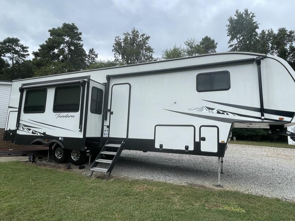 Photo of Rv