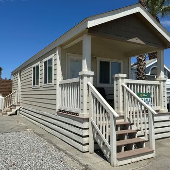 Thumbnail of mobile home