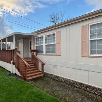 Photo of 11-110   Great Price on 3brm/2ba Fleetwood Home in Johnson Mobile Estates