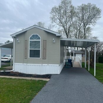 Thumbnail of mobile home