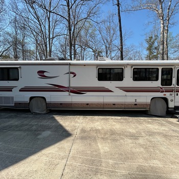 Thumbnail of RV