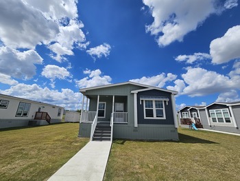 Thumbnail of mobile home