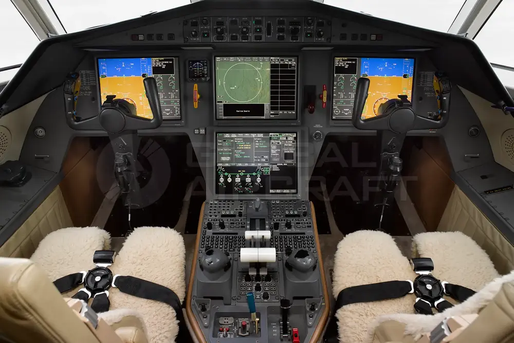 6940/dassault-falcon-2000lx-2009-flightmarket-id-6940-09441.webp