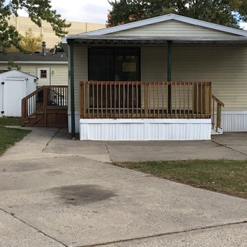 Thumbnail of mobile home