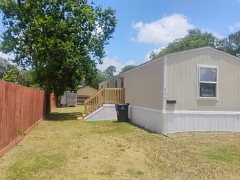 Thumbnail of mobile home