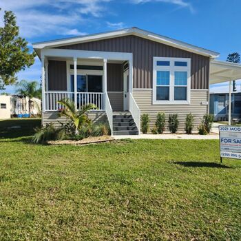 Thumbnail of mobile home