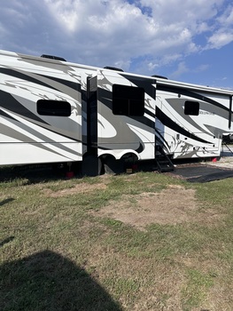 Thumbnail of RV