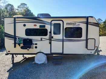 Thumbnail of RV