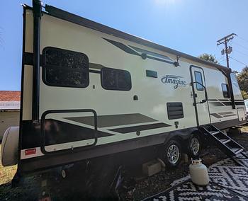 Thumbnail of RV