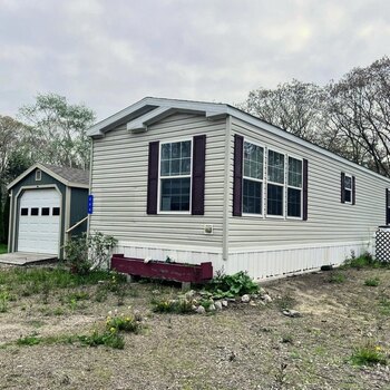Thumbnail of mobile home