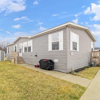 Thumbnail of mobile home