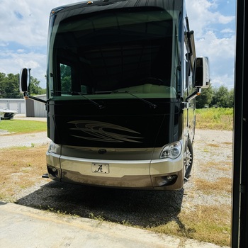 Thumbnail of RV