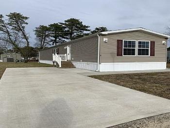 Thumbnail of mobile home