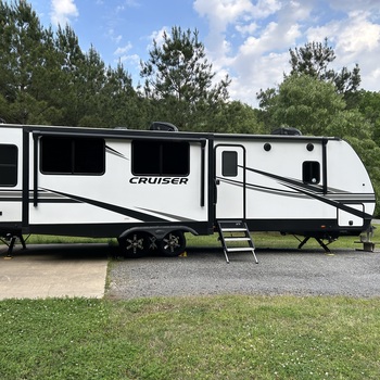 Thumbnail of RV