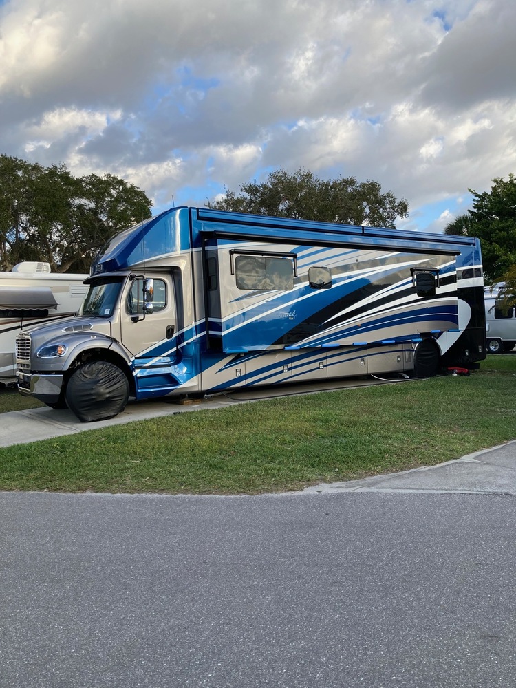 Photo of Rv