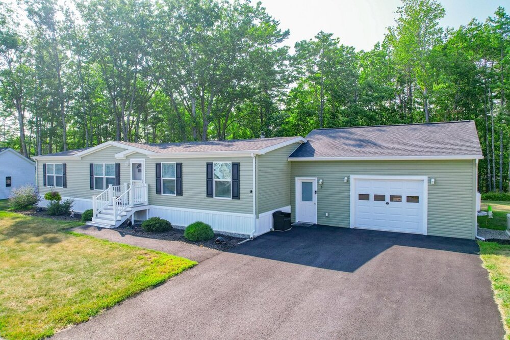 Photo of Mobile Home