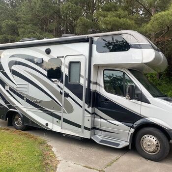Thumbnail of RV