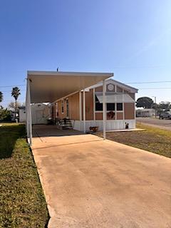 Thumbnail of mobile home