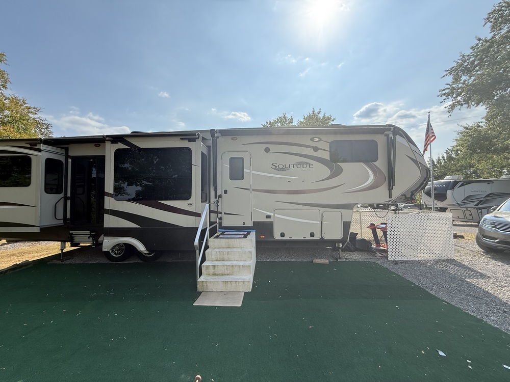 Photo of Rv