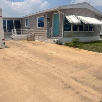 Thumbnail of mobile home