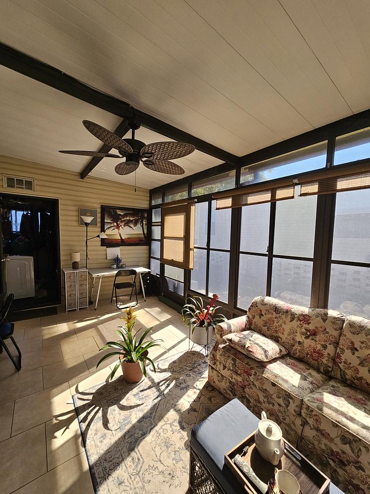 Lake Griffin Harbor Village