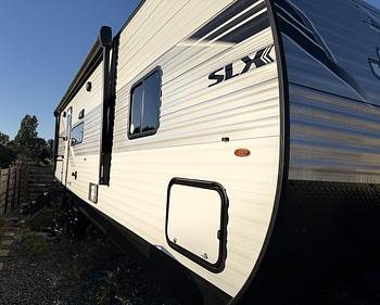 Thumbnail of RV