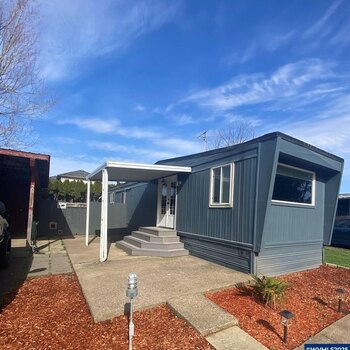 Thumbnail of mobile home