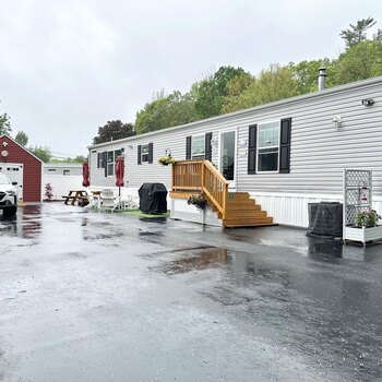 Thumbnail of mobile home