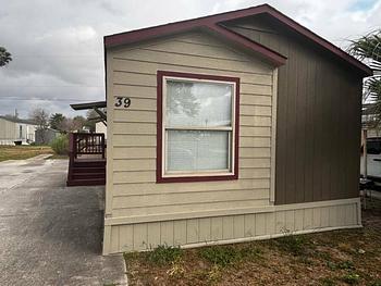 Thumbnail of mobile home