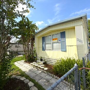 Thumbnail of mobile home