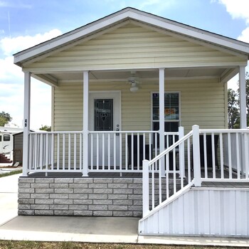 Thumbnail of mobile home
