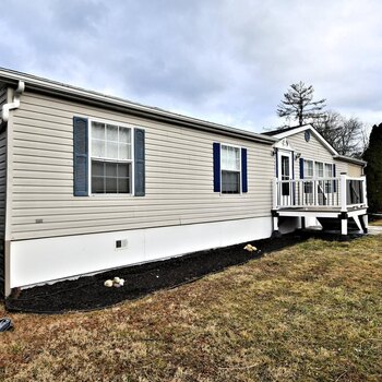 Thumbnail of mobile home