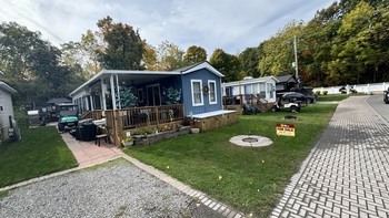 Thumbnail of mobile home