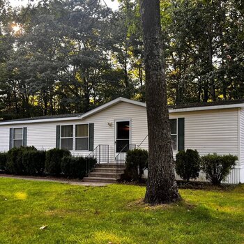 Thumbnail of mobile home