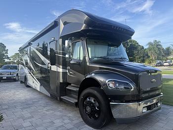 Thumbnail of RV