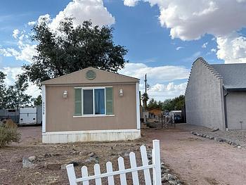 Thumbnail of mobile home