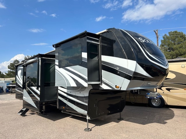 Photo of Rv