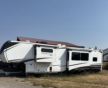 Thumbnail of RV