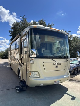 Thumbnail of RV