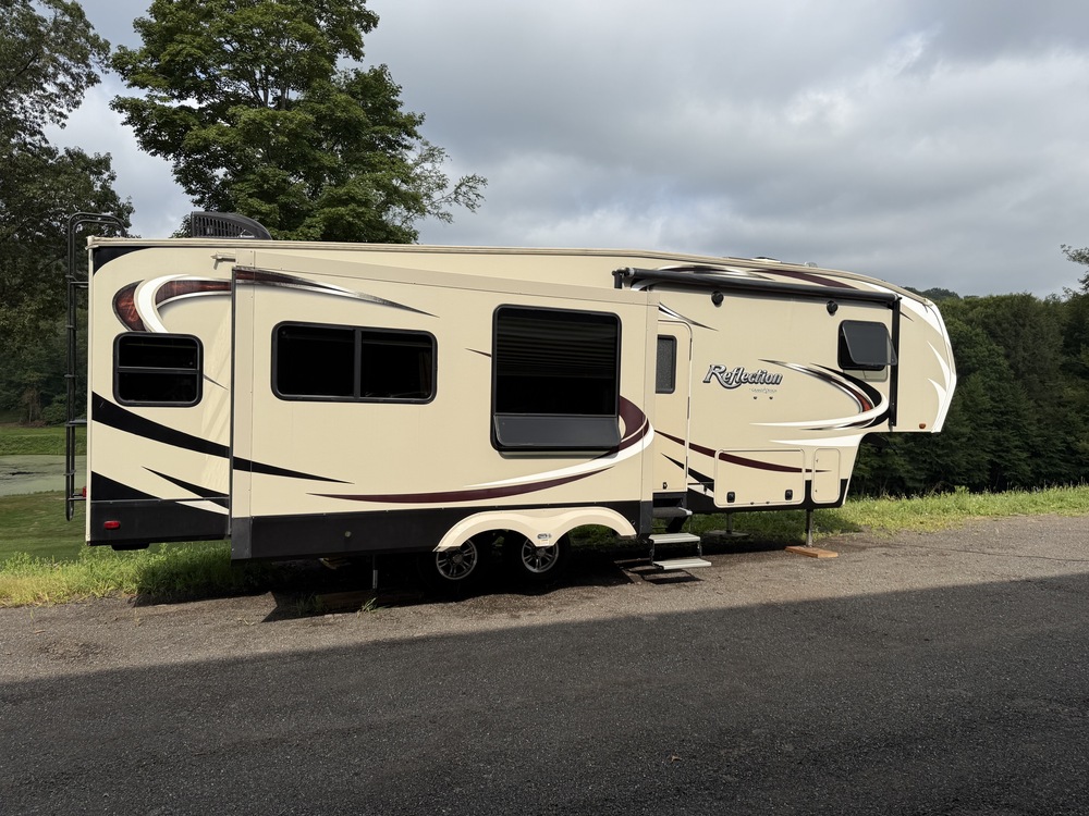 Photo of Rv