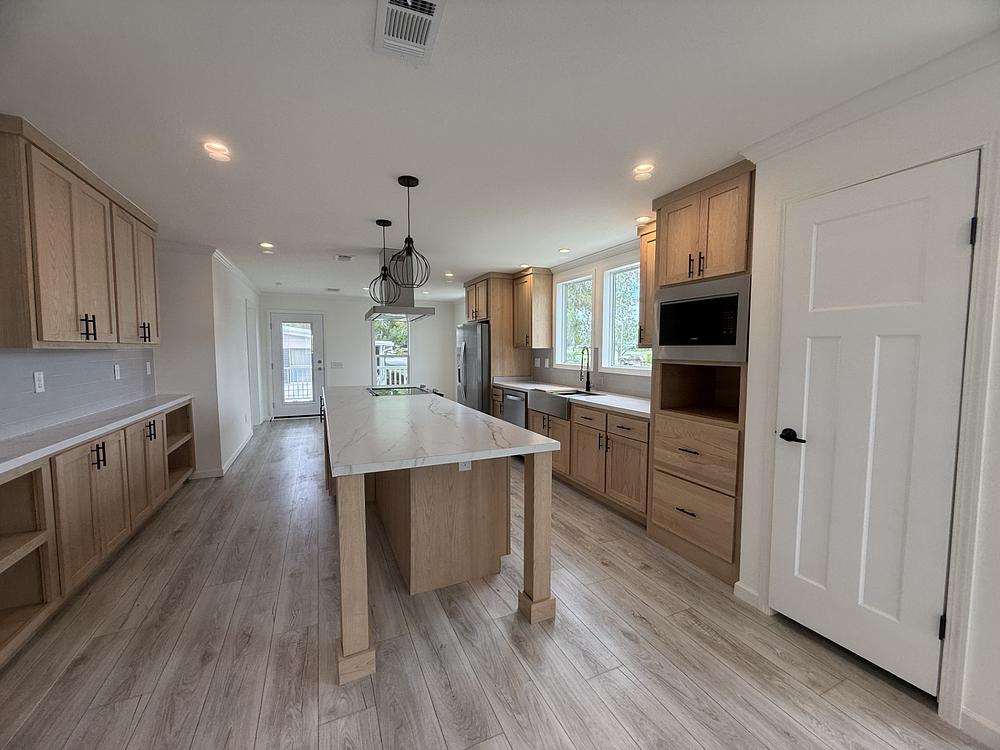 Camelot Lakes Village