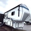 RV for Sale: 2022 AVALANCHE 338GK