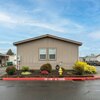 Mobile Home for Sale: Manufactured Home in Park, 1 Story - Newberg, OR, Newberg, OR