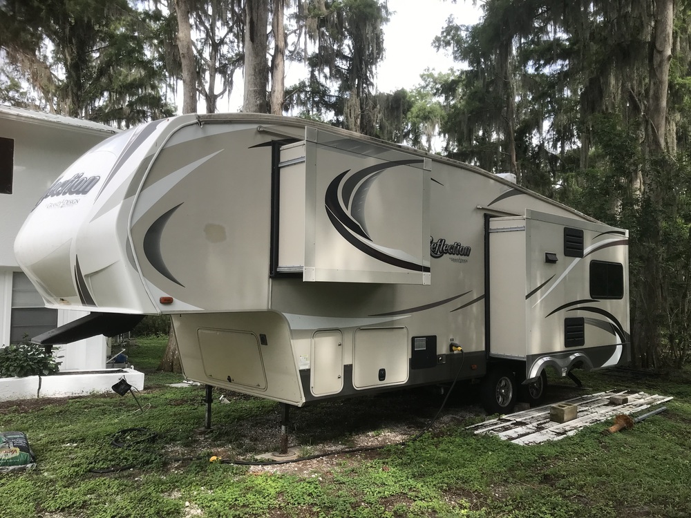 Photo of Rv