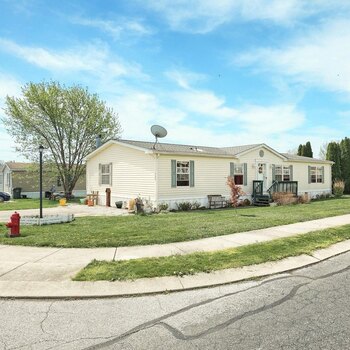 Thumbnail of mobile home