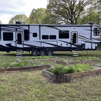 Thumbnail of RV