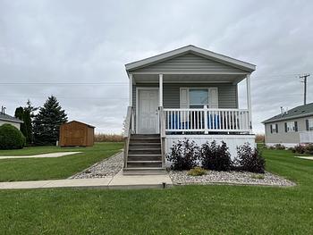 Thumbnail of mobile home