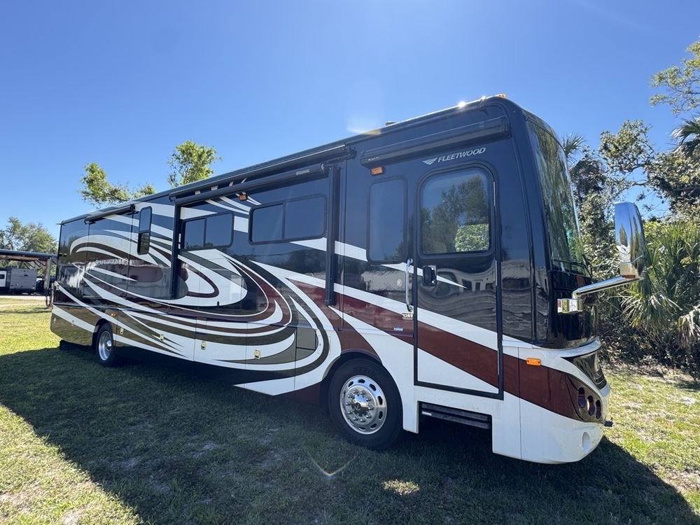 Photo of Rv
