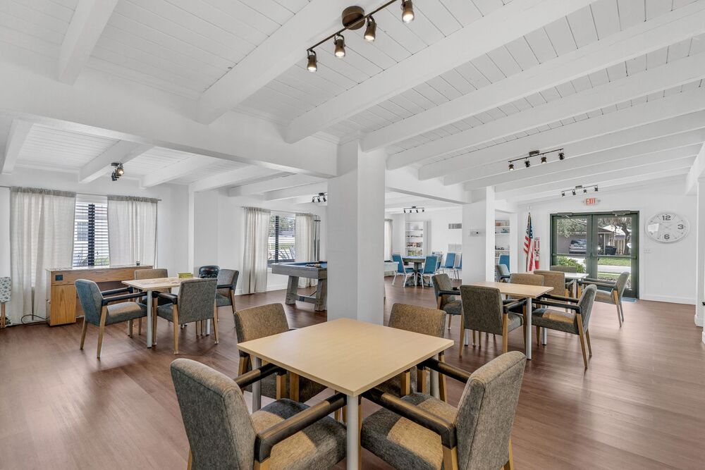 80 Crowell St Port Orange FL 32127 USA Dining room DSC03538