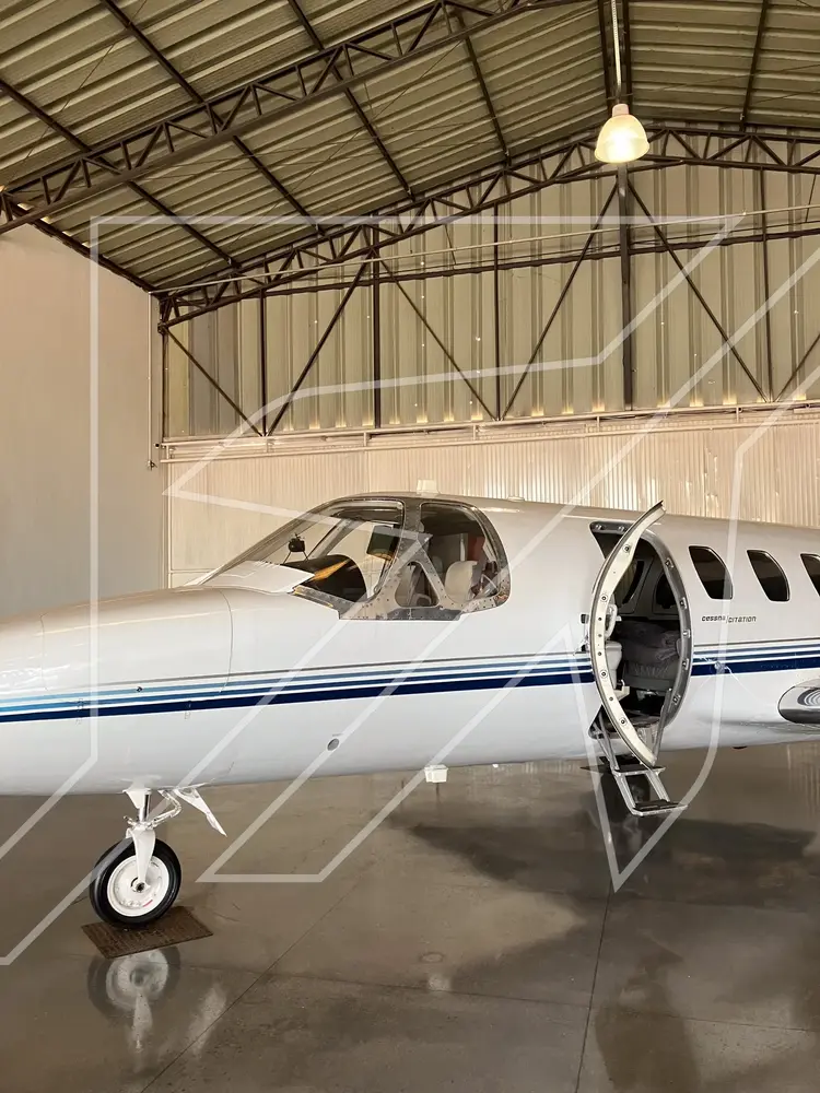 7137/cessna-citation-500-1974-flightmarket-id-7137-58342.webp